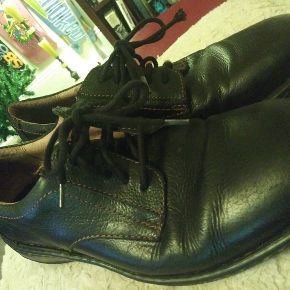 BORN low top lace up leather oxfords - Picture 4 of 10